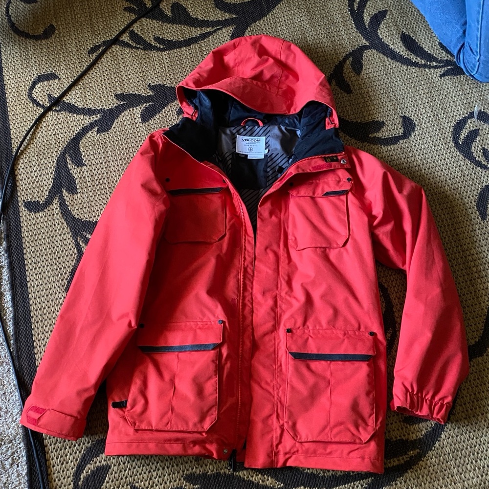 Volcom men’s ski jacket size M . Perfect condition .Red orange color.